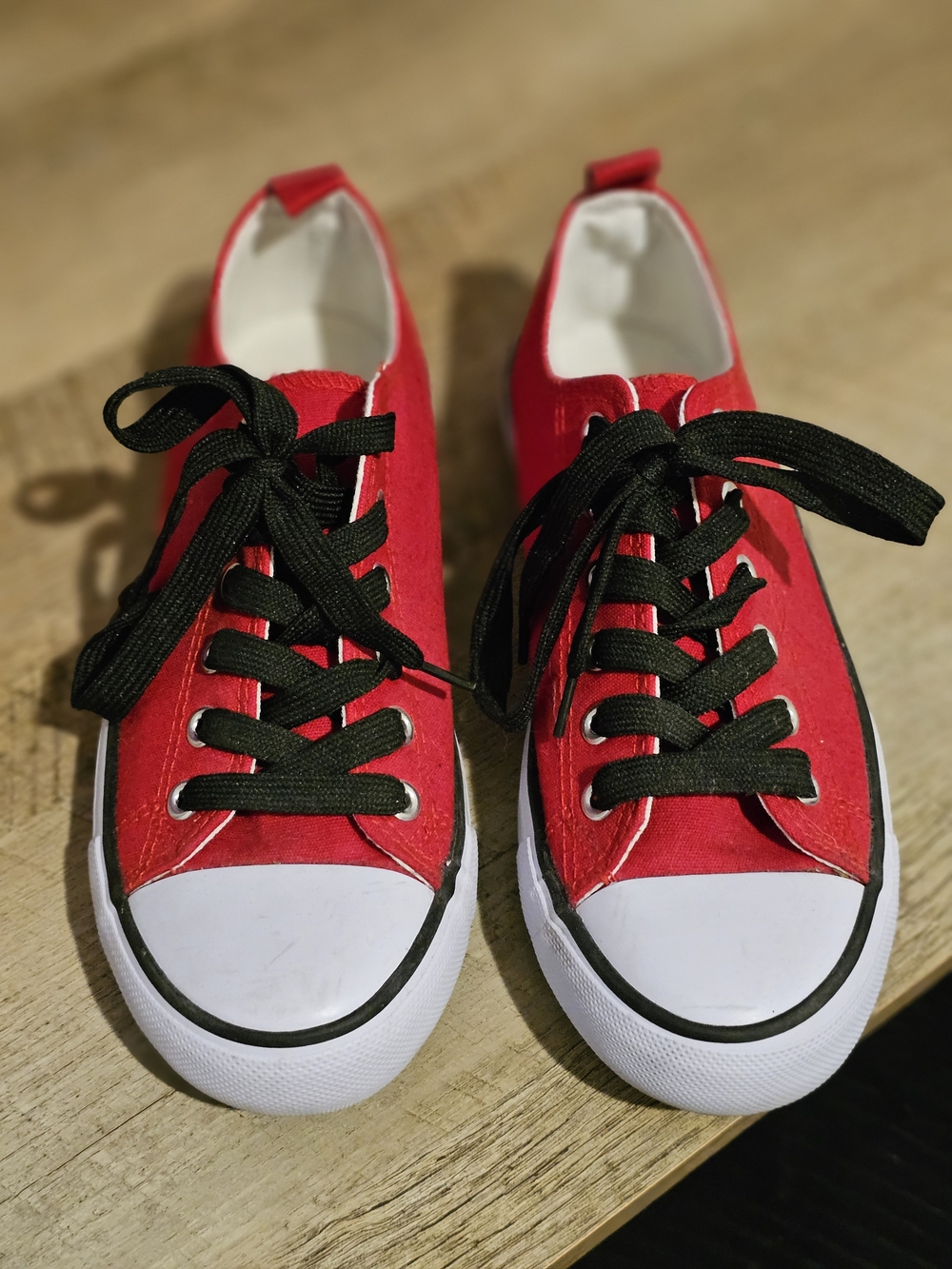 Twisted Red Canvas Low-Top Sneakers with Black Laces